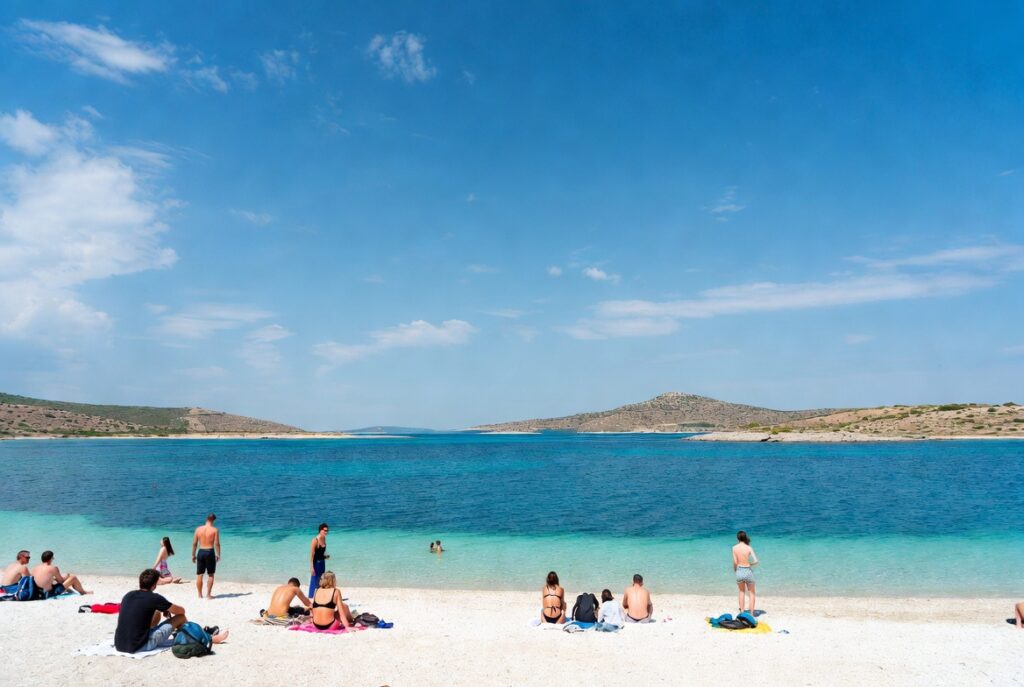 ksamil albania turquoise beach car free itinerary 2026 saranda