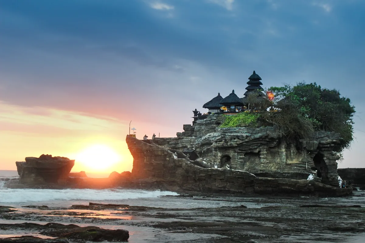 Private villa with infinity pool in Bali – adult-friendly stays and romantic escapes