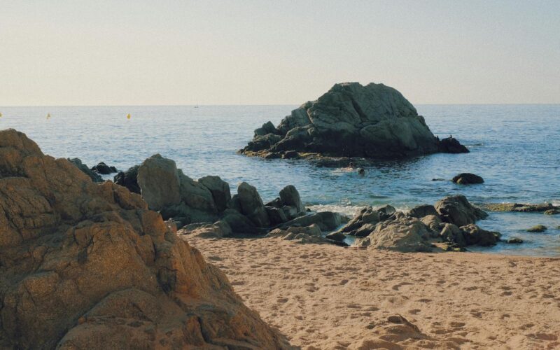 5 Beginner-Friendly Nude Beaches in Costa Brava, Spain