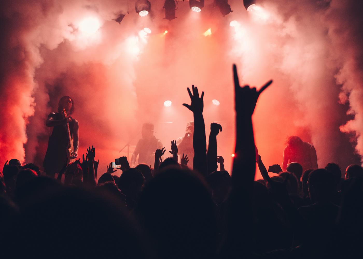 Festival goers enjoying outdoor summer music event in Europe – survival tips and planning guide 2026