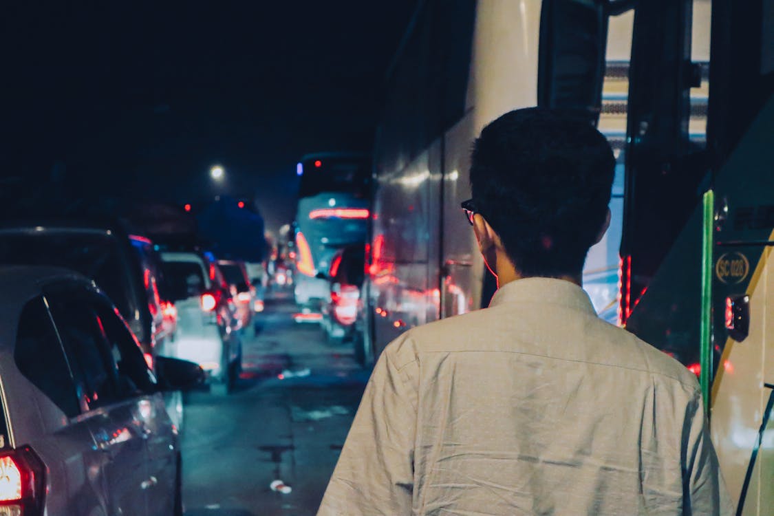 Ibiza party street scene at dusk – nightlife guide for first-timers 2026