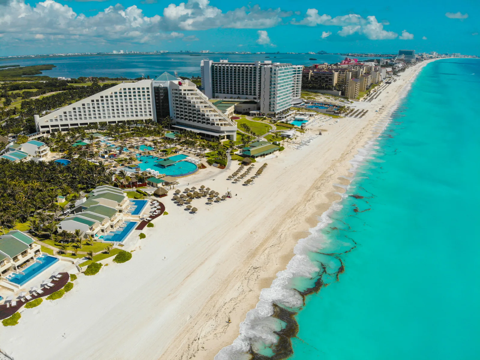 Section 'Who It's For: Singles, Couples, and the Desire Comparison' in an article about Temptation Cancun Resort 2026: H