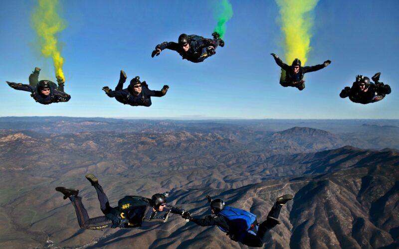 Skydiving in Interlaken 2026: Cost & Is It Worth It?