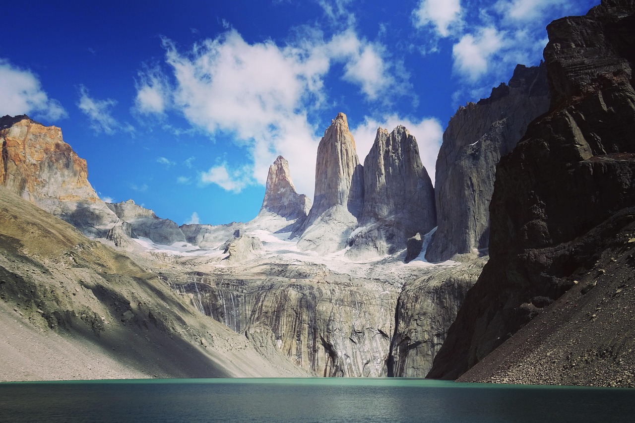 Torres del Paine granite towers rising above a turquoise lake, Patagonia – What Is the W Trek in Torres del Paine?