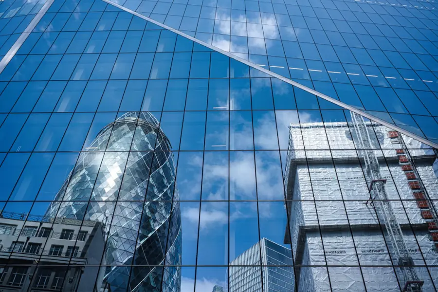 London City glass towers reflecting the sky – how to actually get covered for extreme sports